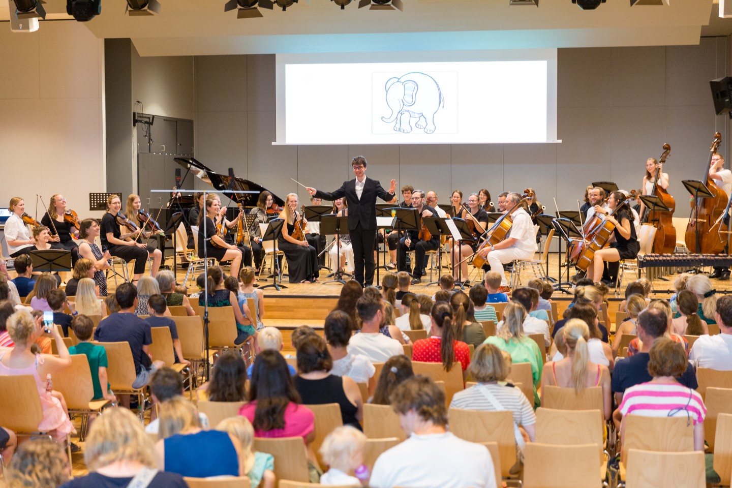 Kinderkonzert in der neuen Aula des Schyren-Gymnasiums | © Thomas Wiedenmann